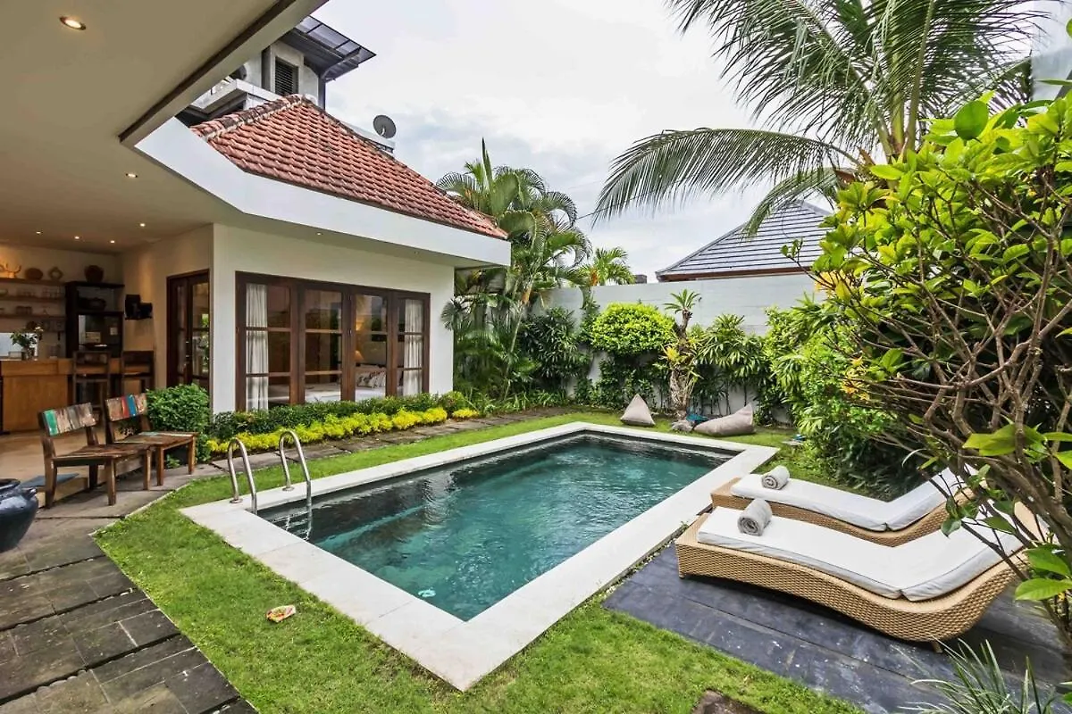 Huge & Good Location 6 Bedroom Villa In Seminyak Indonesia