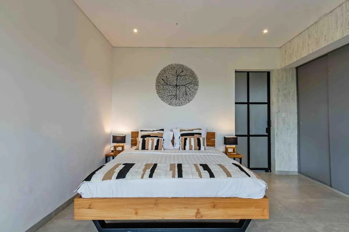 Huge & Good Location 6 Bedroom Villa In Seminyak Seminyak (Bali)