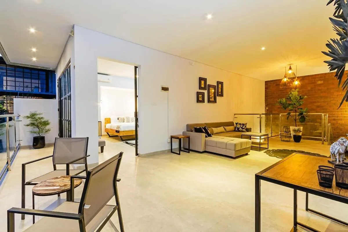 Huge & Good Location 6 Bedroom Villa In Seminyak