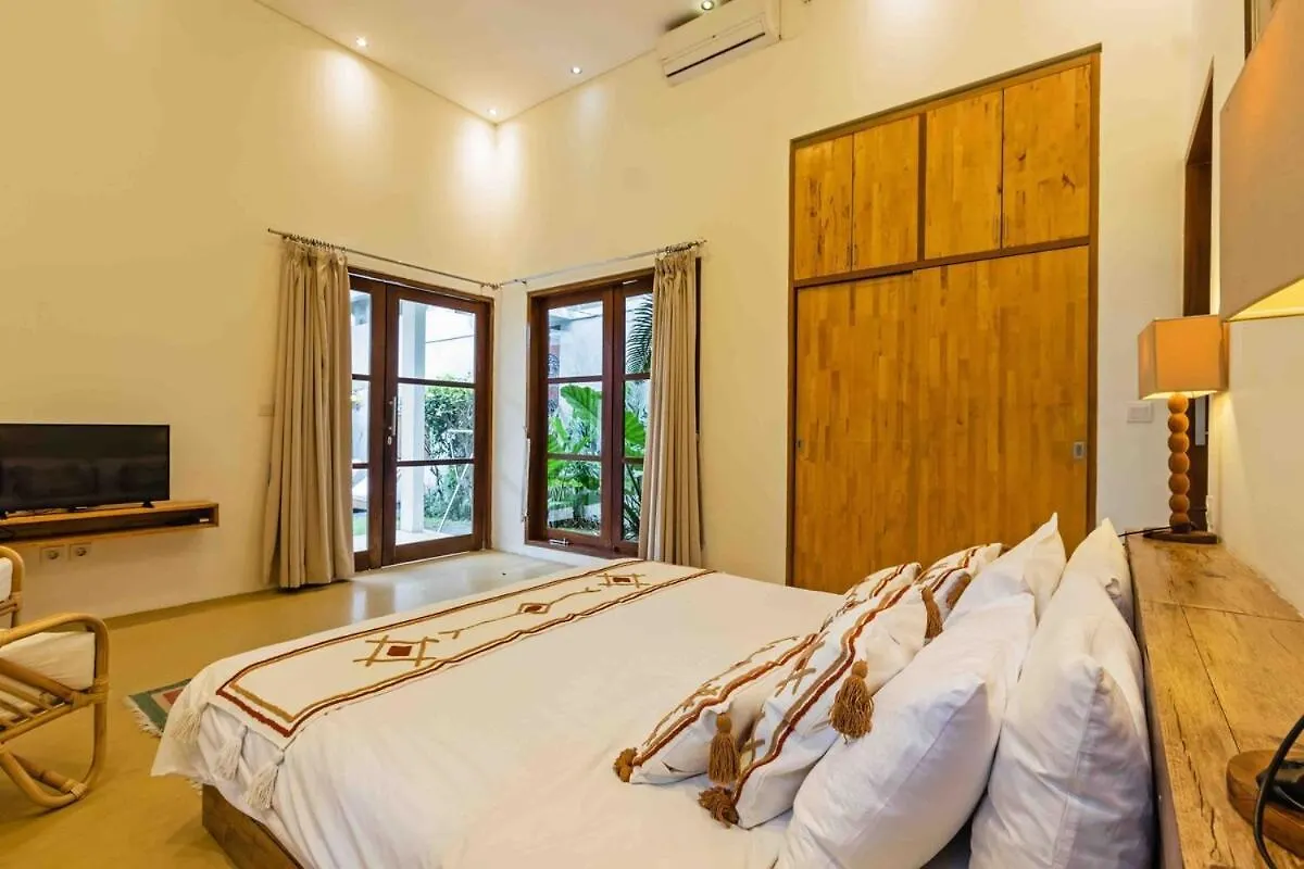 Huge & Good Location 6 Bedroom Villa In Seminyak 0*, Seminyak (Bali) Indonesia