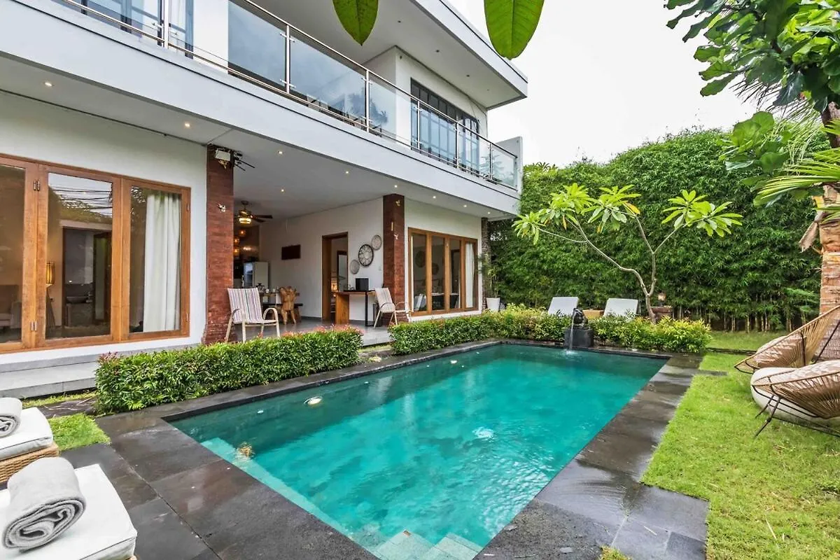 Huge & Good Location 6 Bedroom Villa In Seminyak Seminyak (Bali)