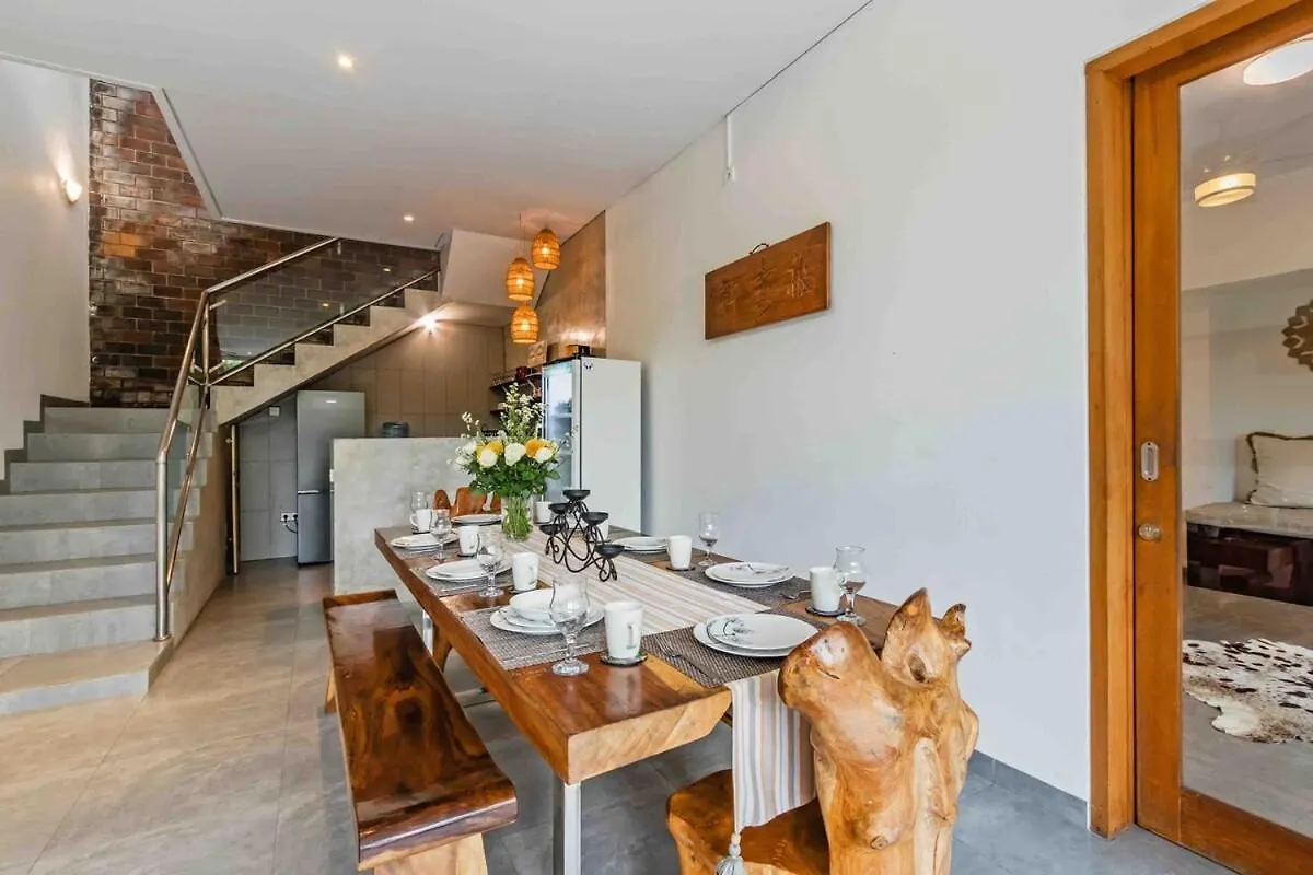 Huge & Good Location 6 Bedroom Villa In Seminyak Indonesia