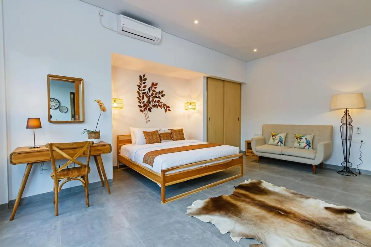 Huge & Good Location 6 Bedroom Villa In Seminyak