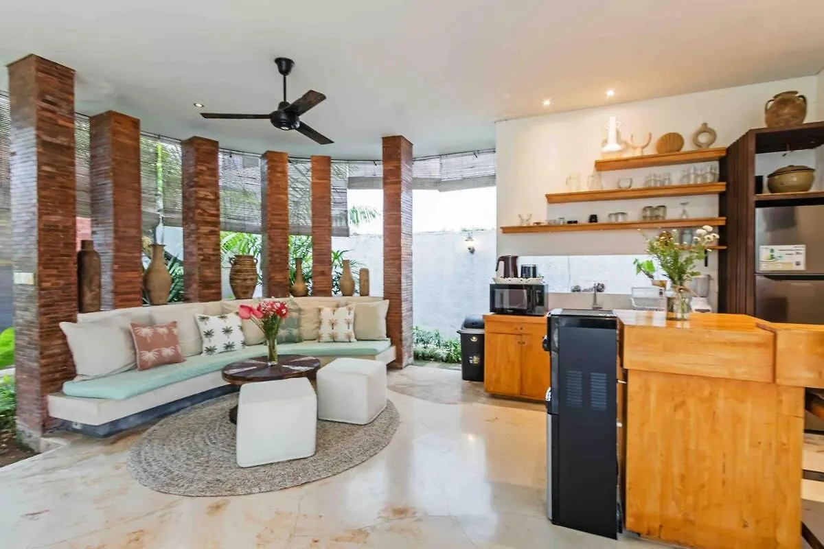 Huge & Good Location 6 Bedroom Villa In Seminyak